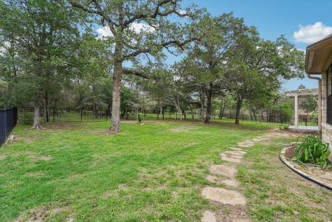 132 Wagon Way Bastrop TX 78602