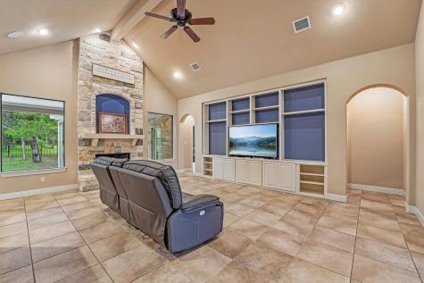 132 Wagon Way Bastrop TX 78602