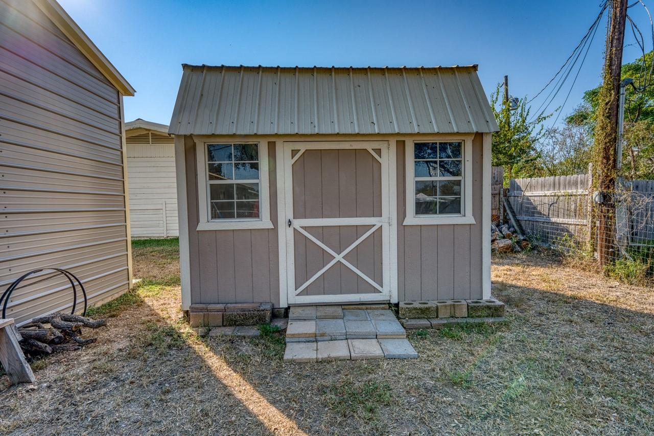 403 South Drive Kingsland TX 78639