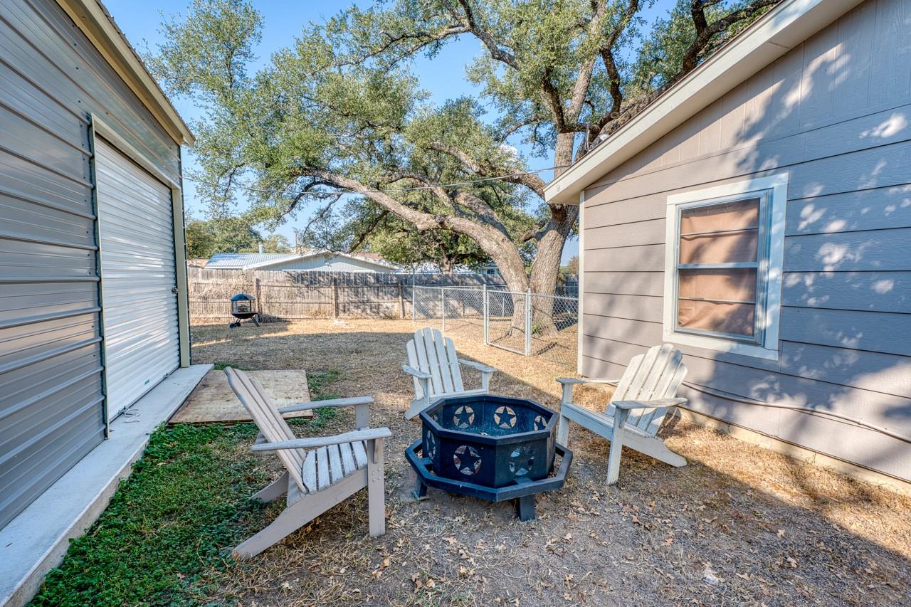 403 South Drive Kingsland TX 78639
