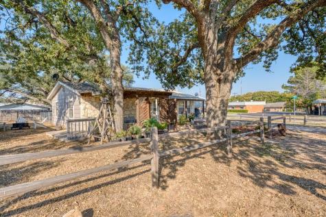403 South Drive Kingsland TX 78639