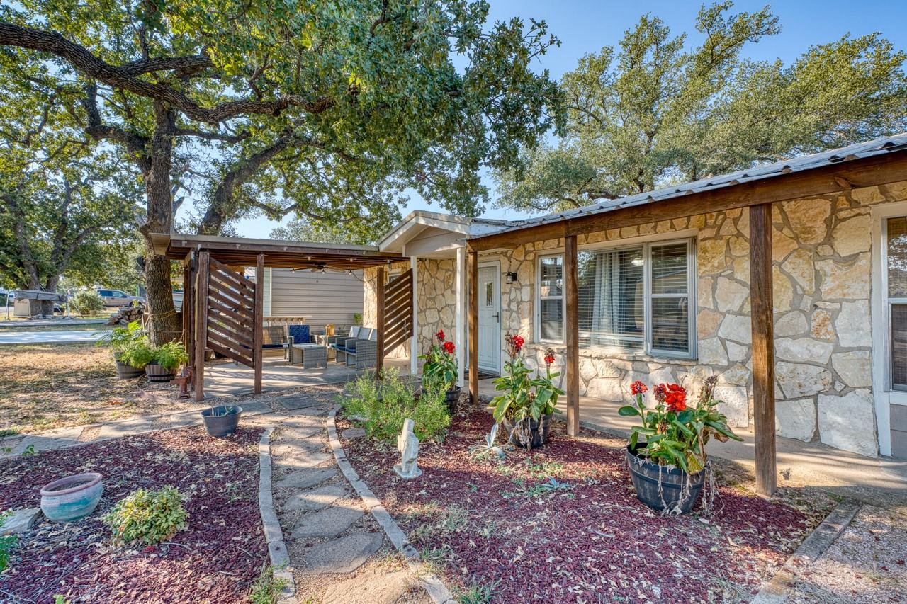 403 South Drive Kingsland TX 78639