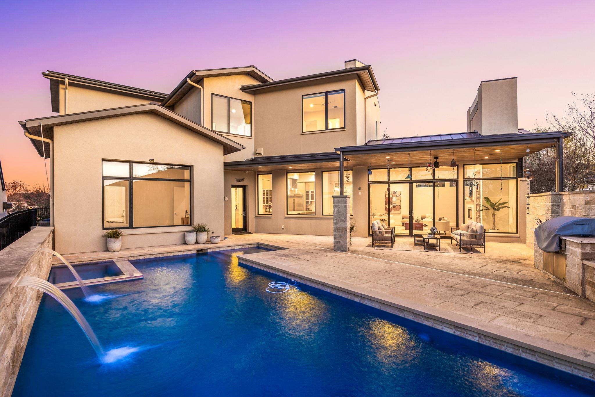 6504 W Courtyard Drive Austin TX 78730