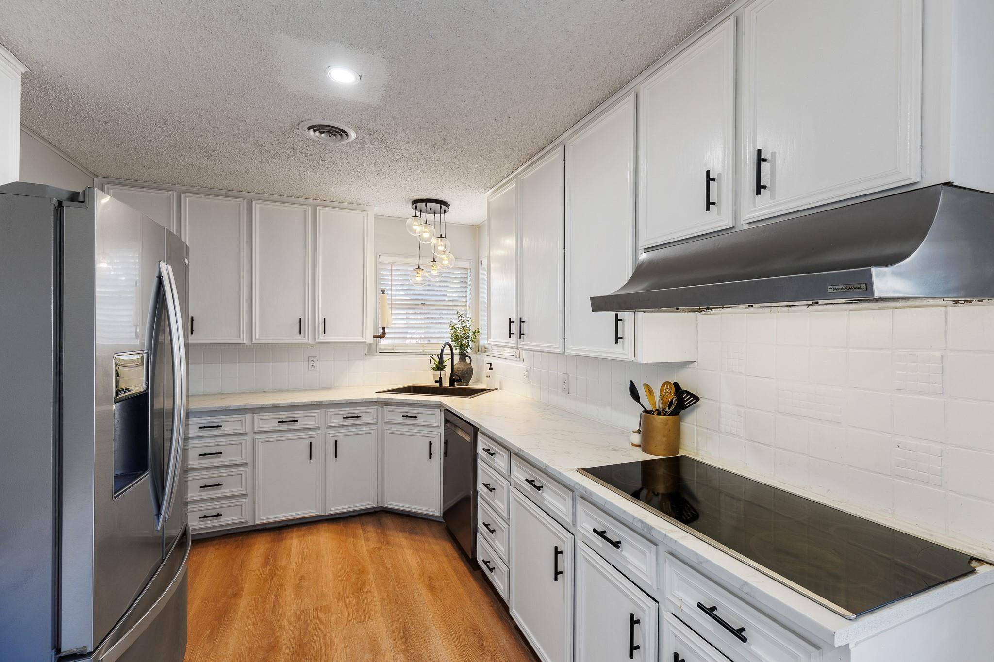139 E Cottonwood Drive Granite Shoals TX 78654