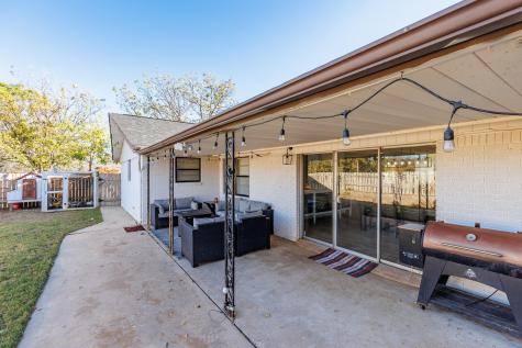 139 E Cottonwood Drive Granite Shoals TX 78654
