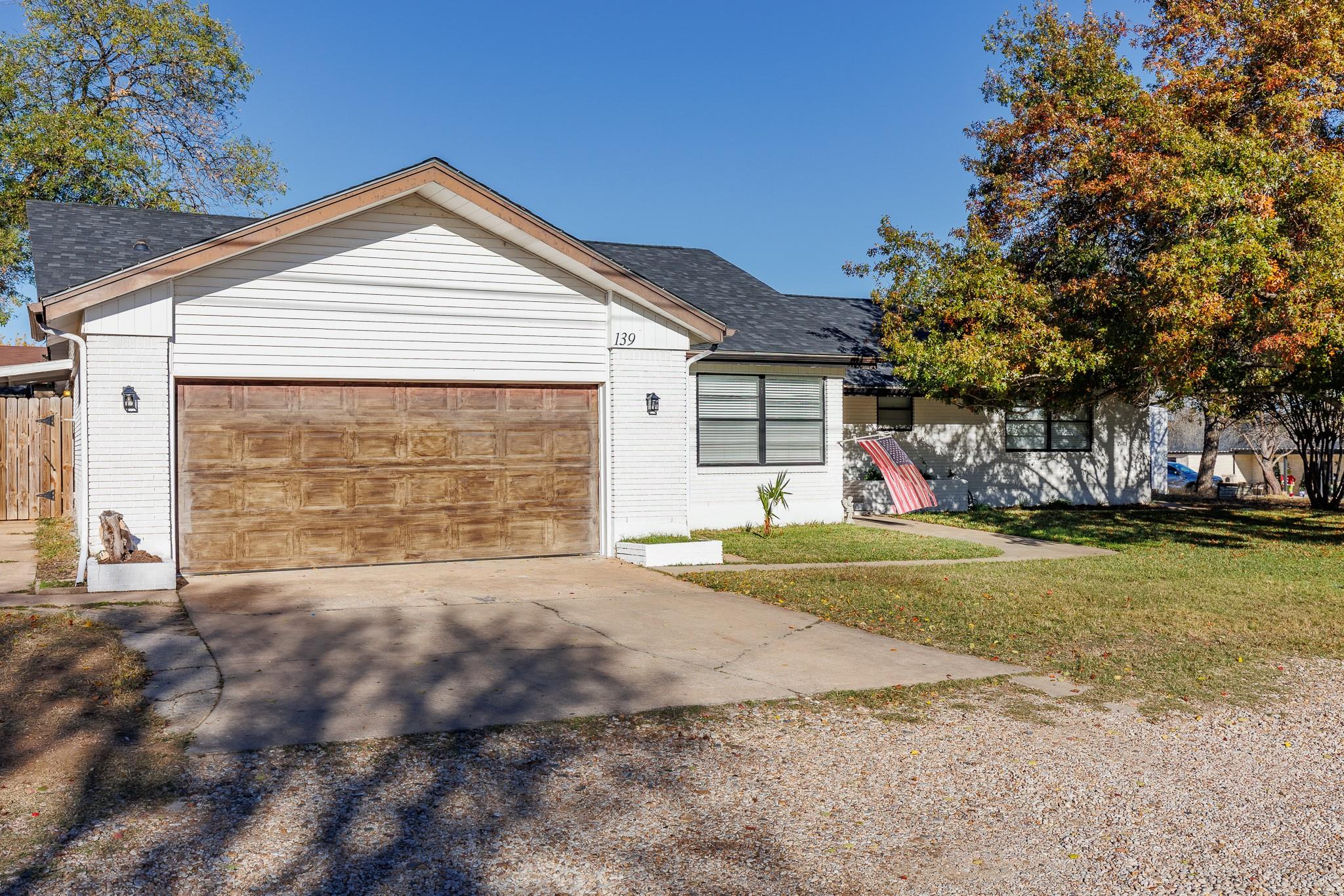 139 E Cottonwood Drive Granite Shoals TX 78654