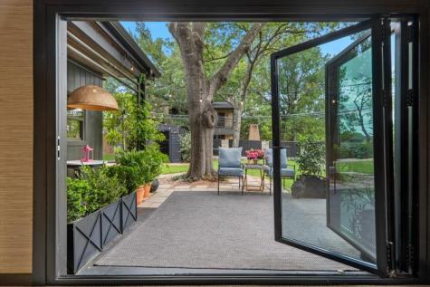 2401 Jarratt Avenue Austin TX 78703