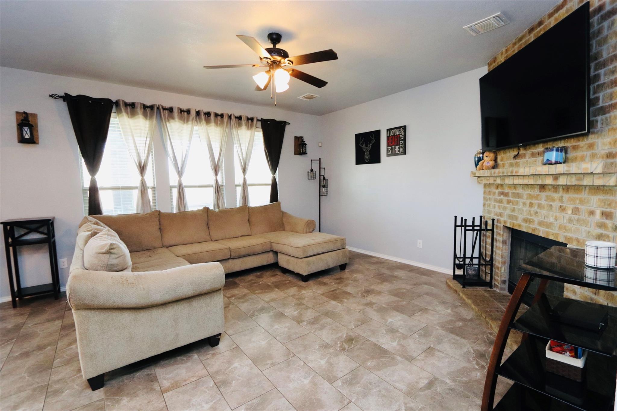 1712 Uhland Drive Leander TX 78641