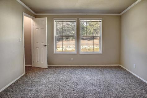 1024 Sand Hills Road Red Rock TX 78662