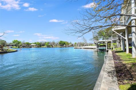 1332 S Lakeside Drive Kingsland TX 78611