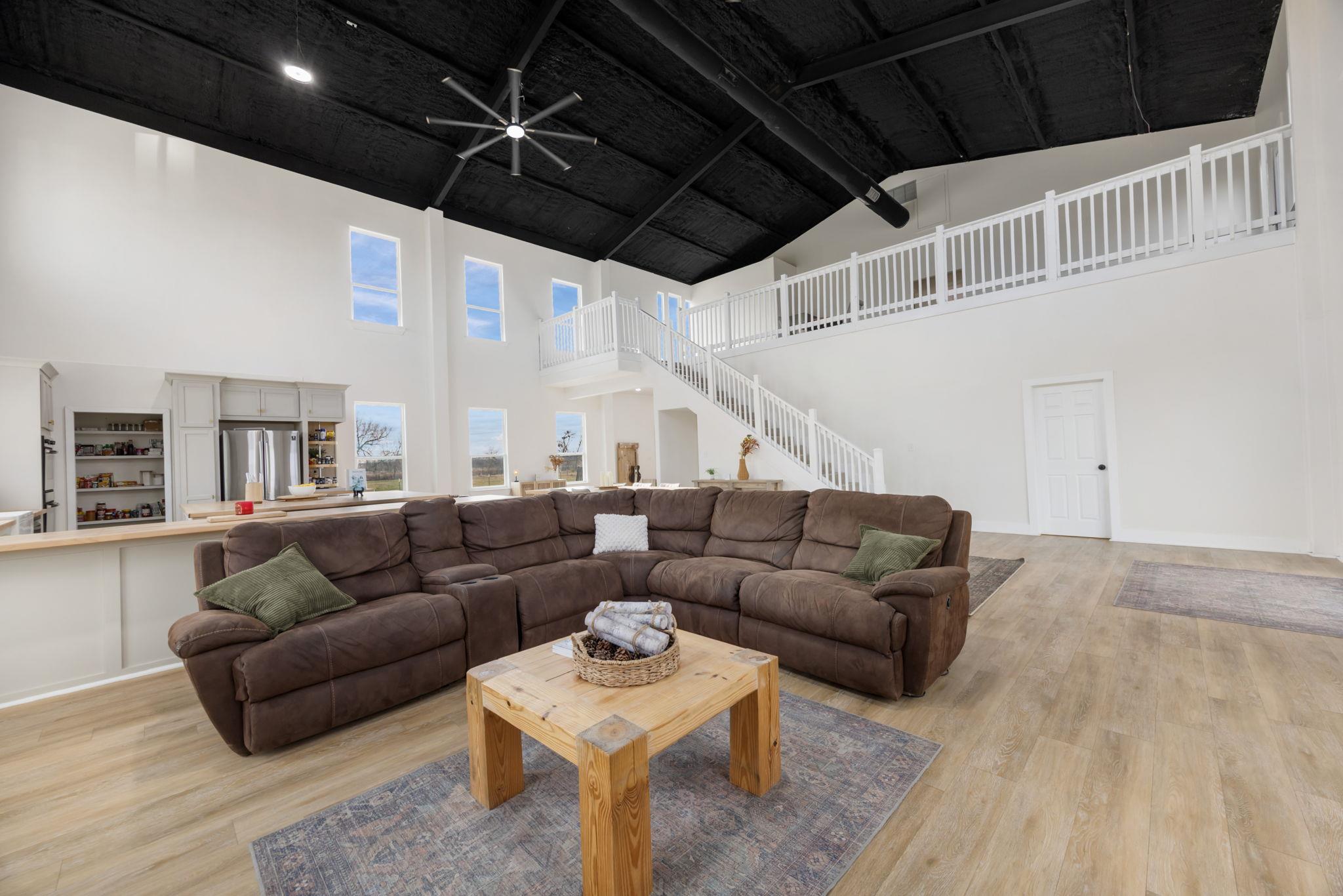 735 County Road 304 Jarrell TX 76537