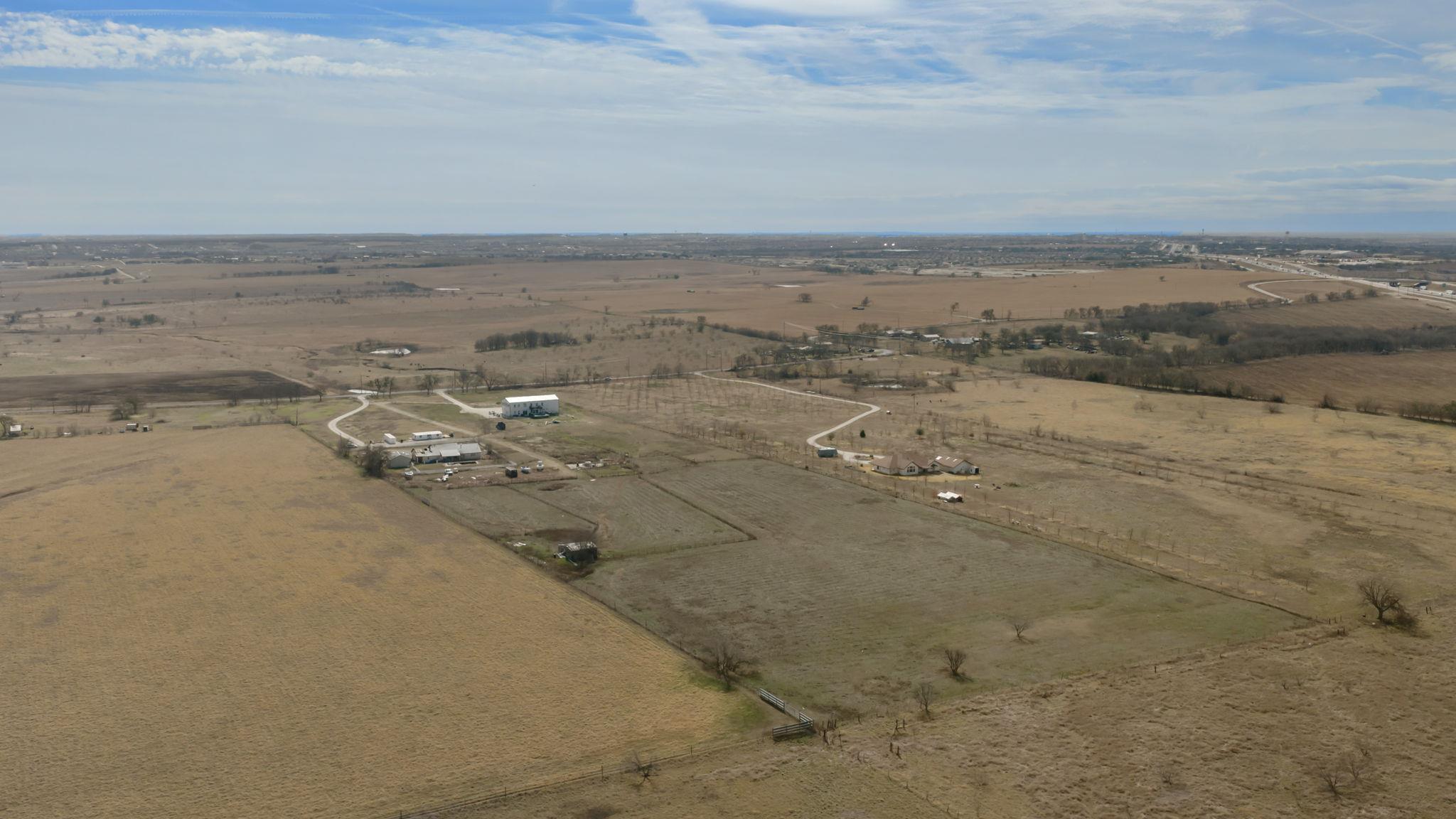 735 County Road 304 Jarrell TX 76537