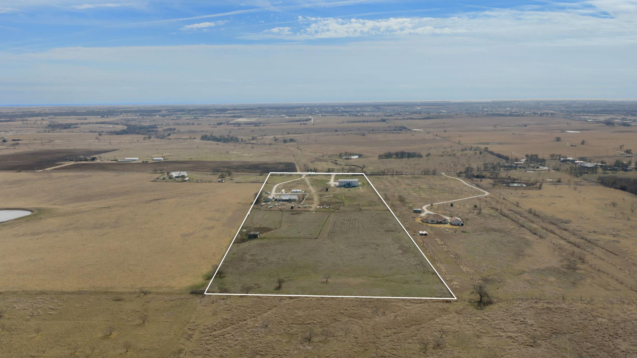 735 County Road 304 Jarrell TX 76537