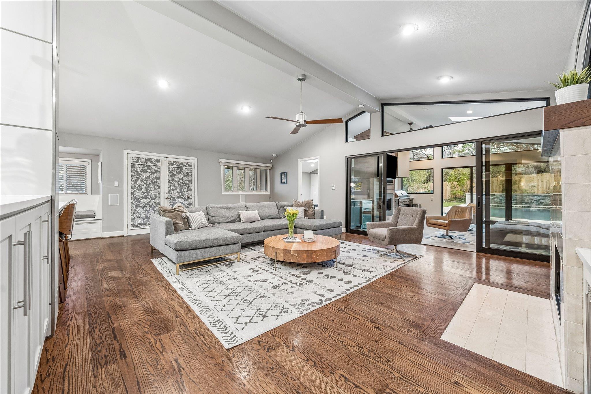 2613 Spring Lane Austin TX 78703