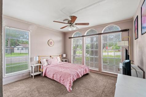 2400 Grace Street Taylor TX 76574