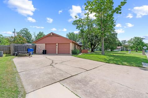 2400 Grace Street Taylor TX 76574