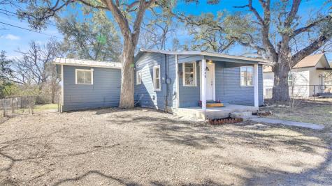 908 Tank Street Lockhart TX 78644