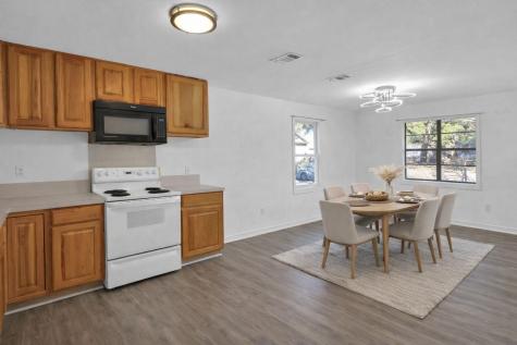 908 Tank Street Lockhart TX 78644