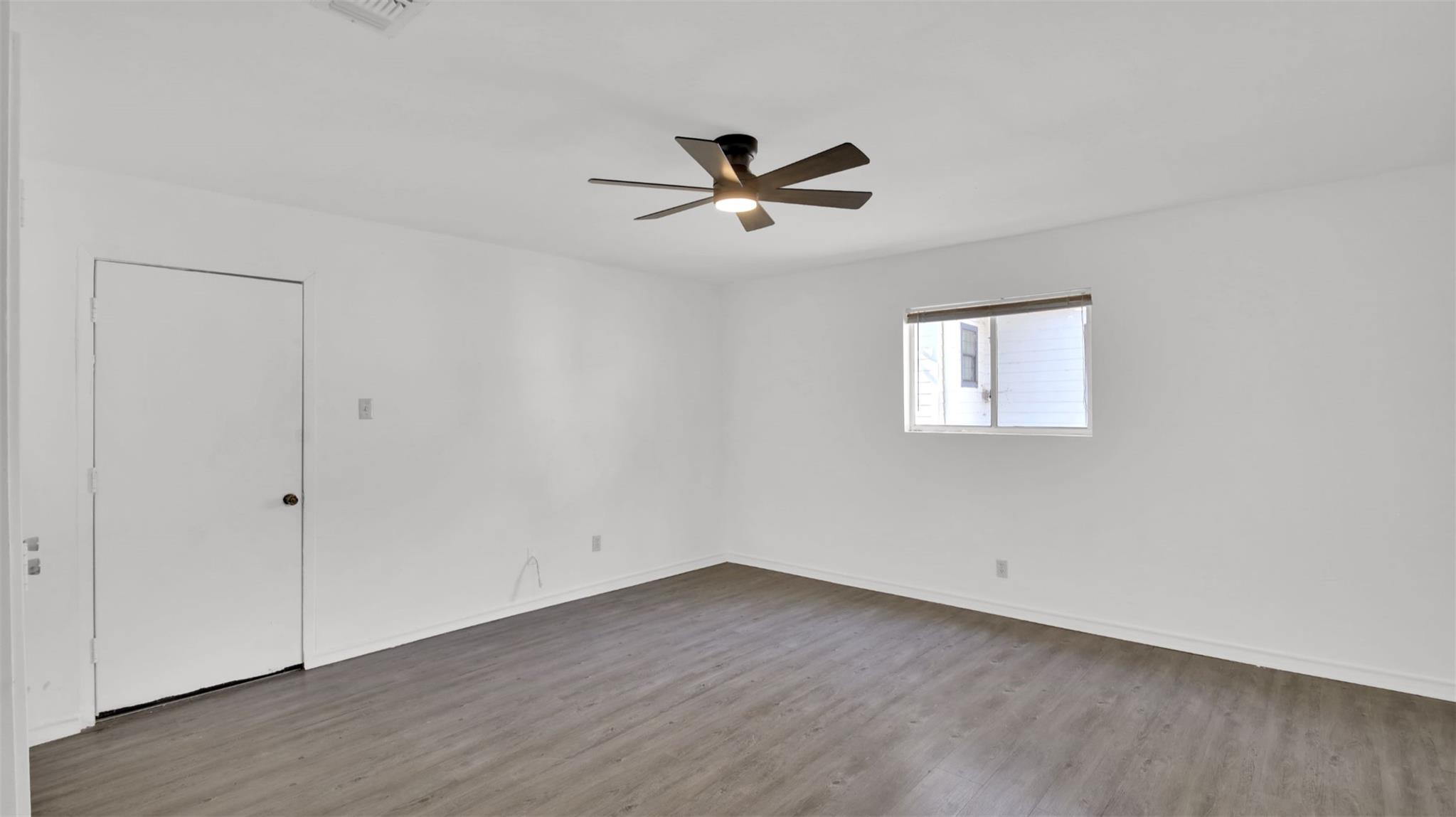 908 Tank Street Lockhart TX 78644
