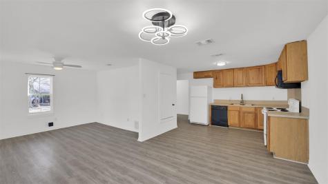 908 Tank Street Lockhart TX 78644