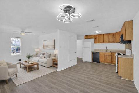 908 Tank Street Lockhart TX 78644