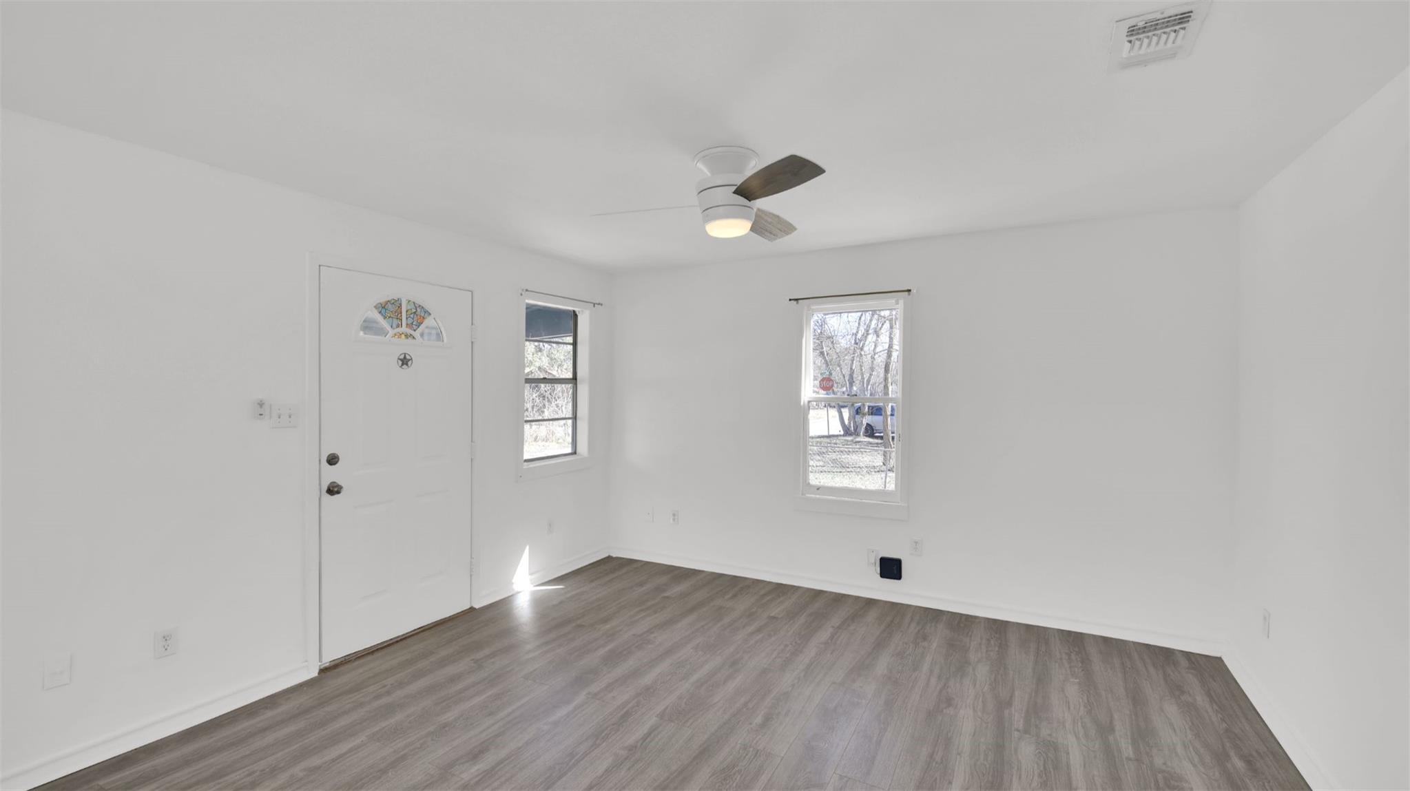 908 Tank Street Lockhart TX 78644