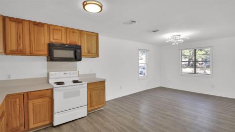 908 Tank Street Lockhart TX 78644