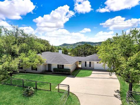 1106 Amanda Canyon Lake TX 78133