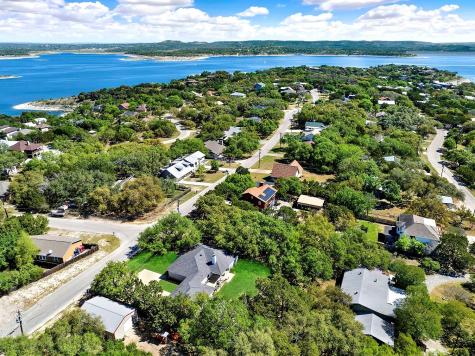 1106 Amanda Canyon Lake TX 78133