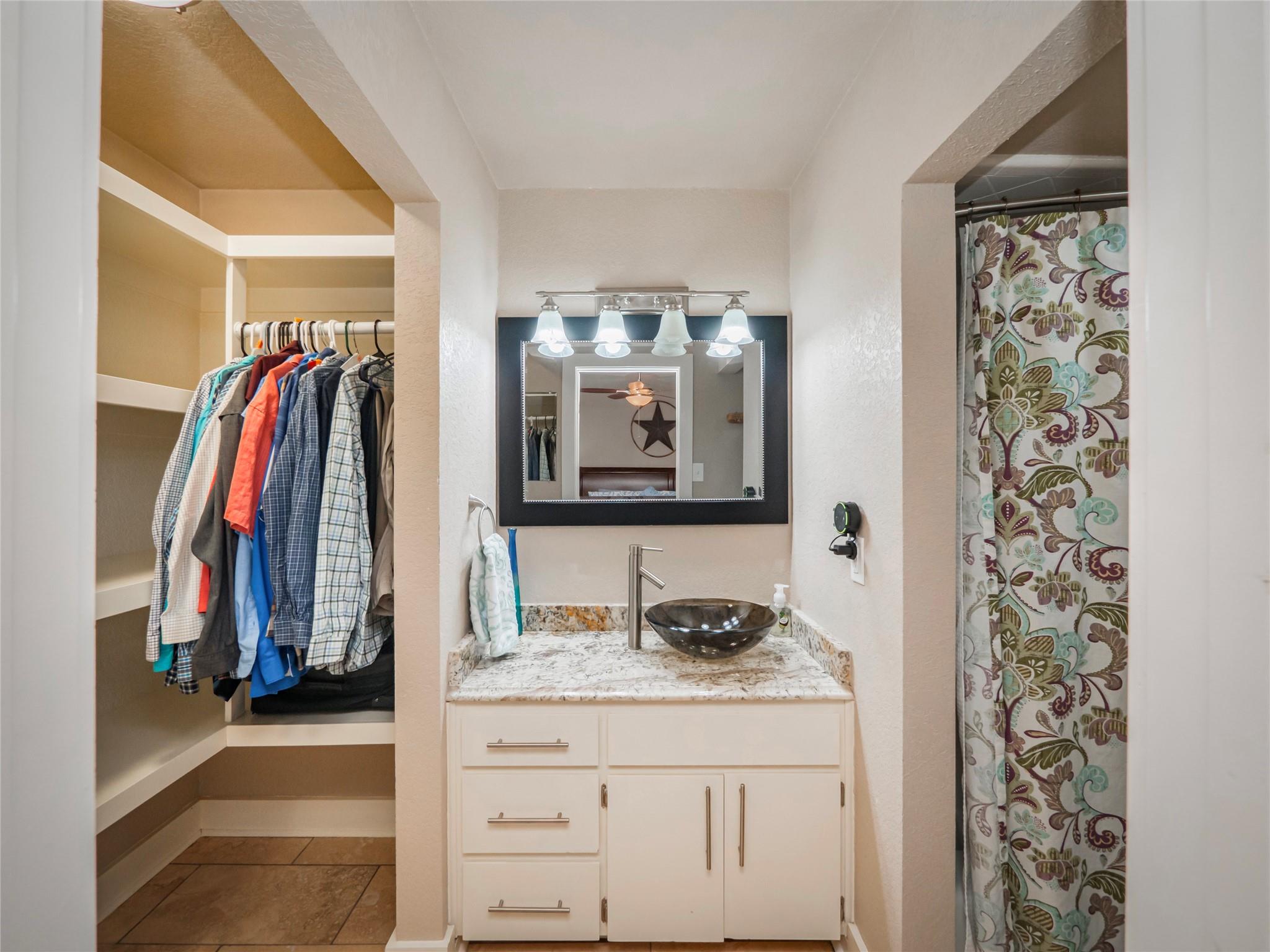 704 Horseshoe Bay Boulevard Horseshoe Bay TX 78657