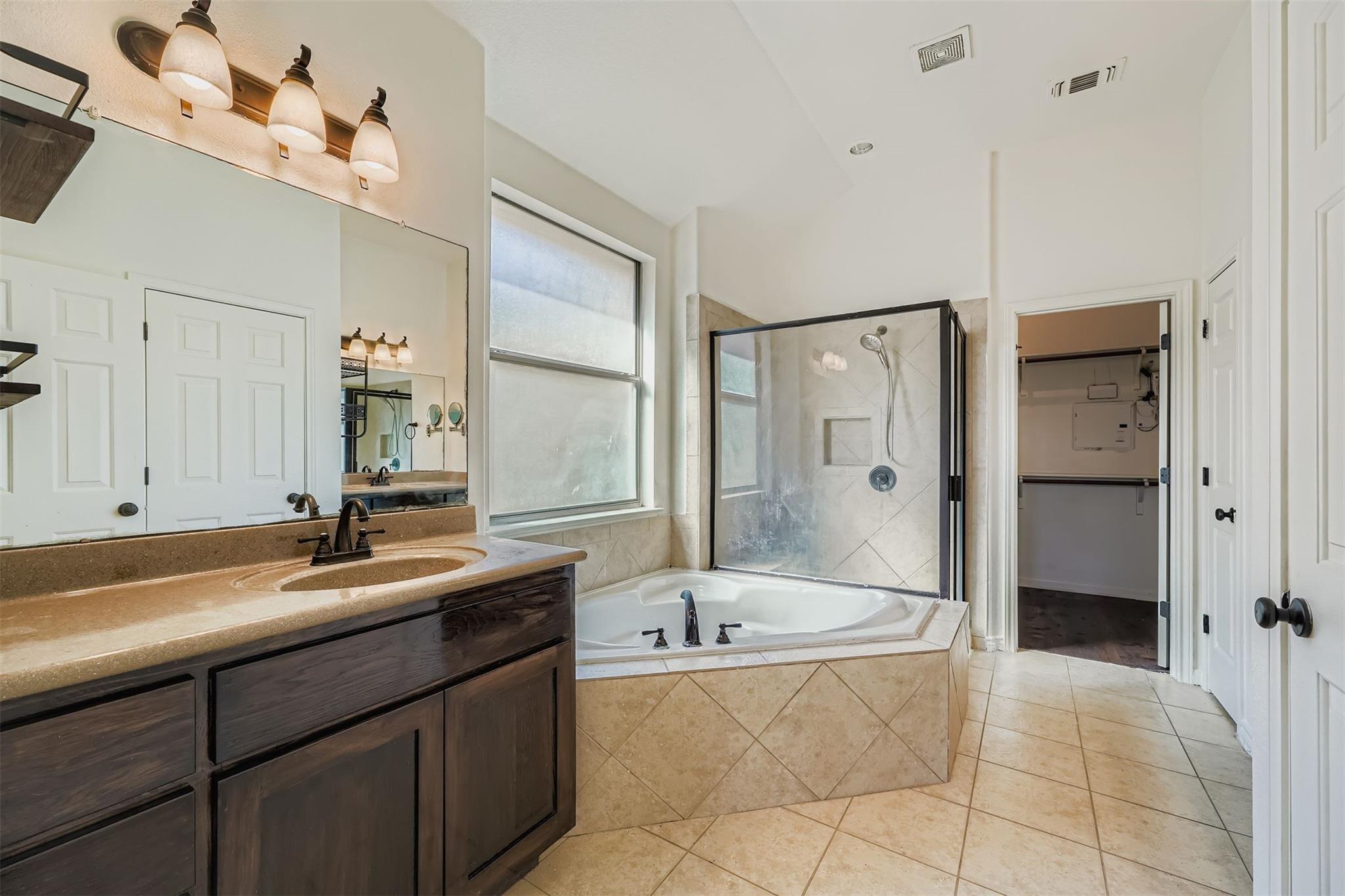 212 Great Circle Cove Austin TX 78717