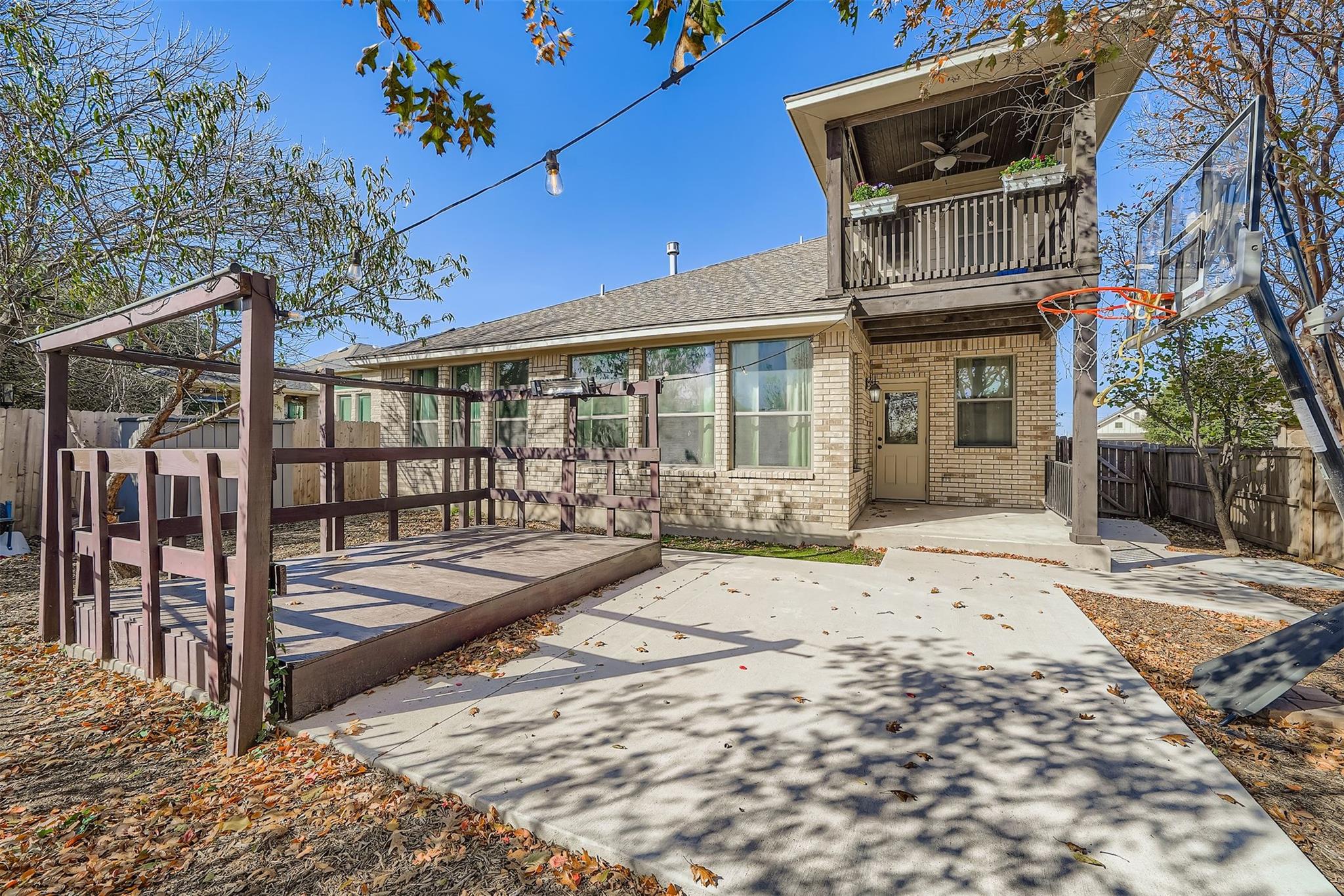 212 Great Circle Cove Austin TX 78717