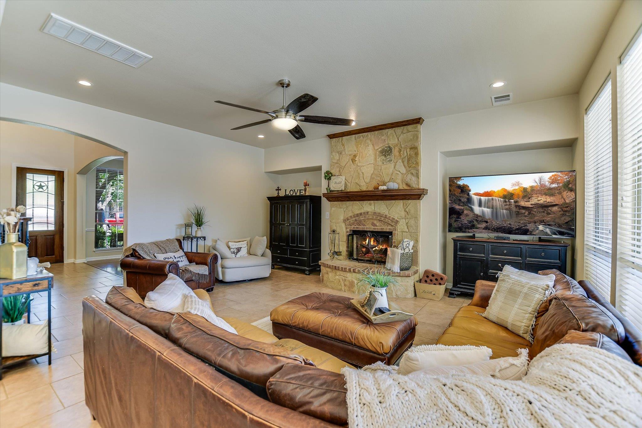 813 Folsom Cove Round Rock TX 78681