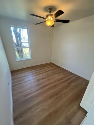 115 W Ila Street Elgin TX 78621