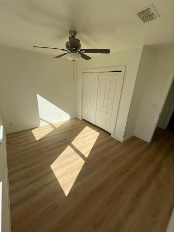 115 W Ila Street Elgin TX 78621