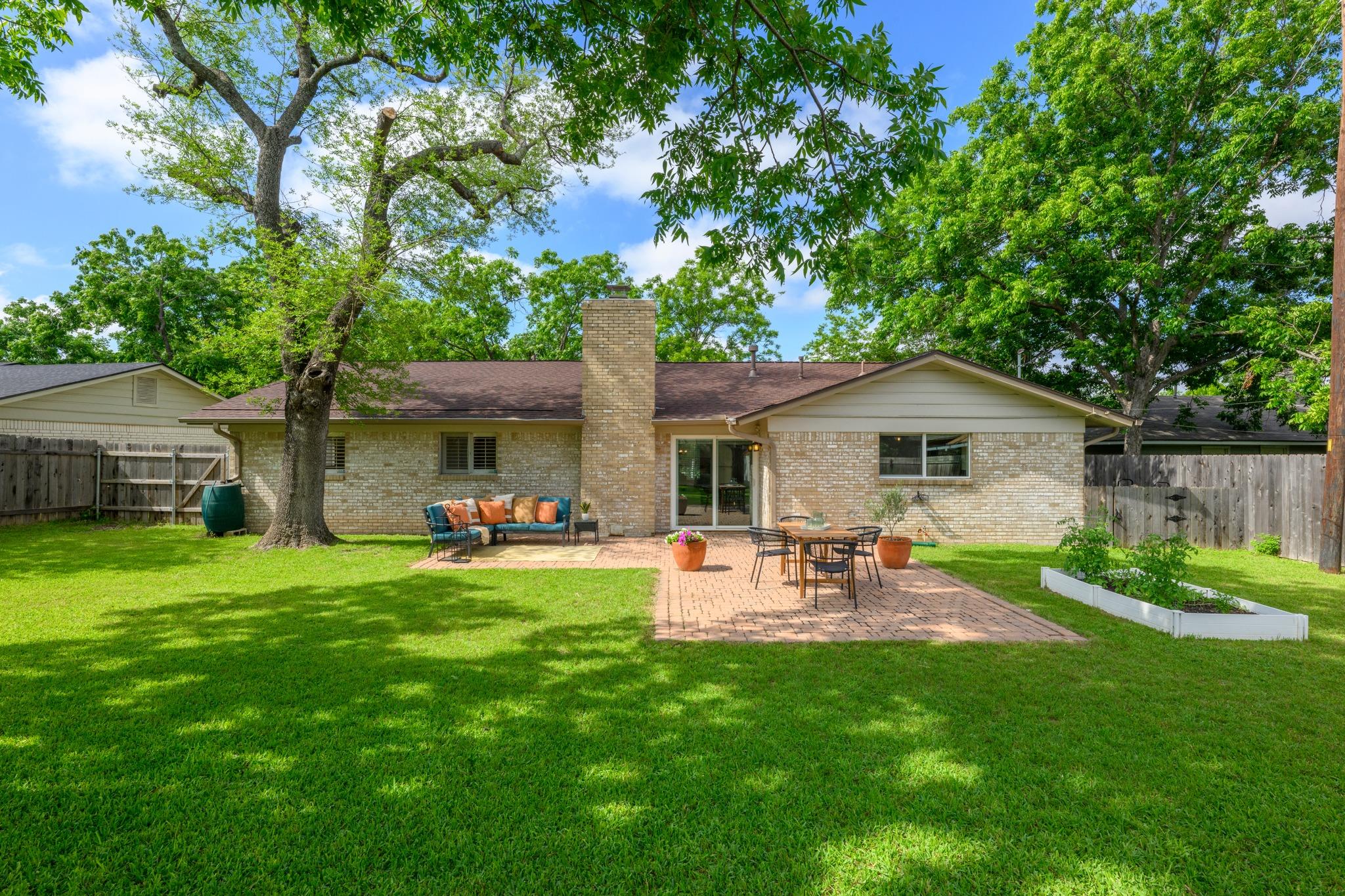 2210 Kenbridge Drive Austin TX 78757