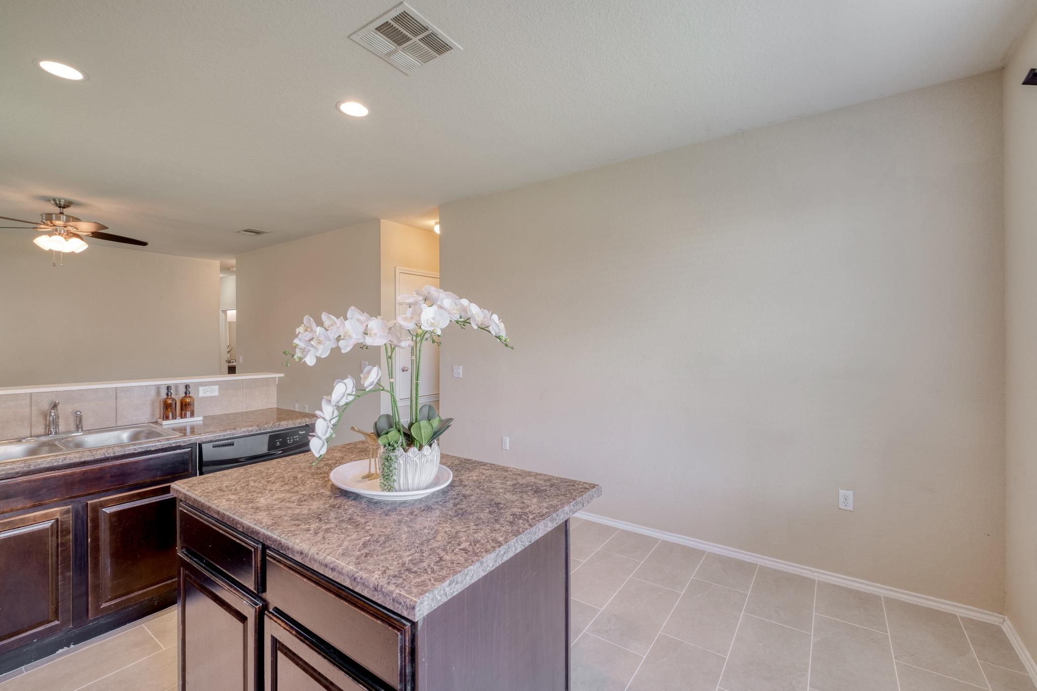 5704 Levenwood Lane Austin TX 78724