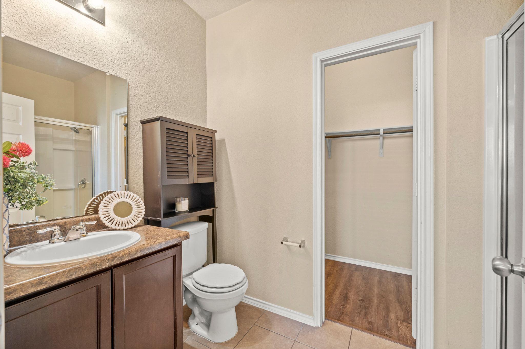 5704 Levenwood Lane Austin TX 78724