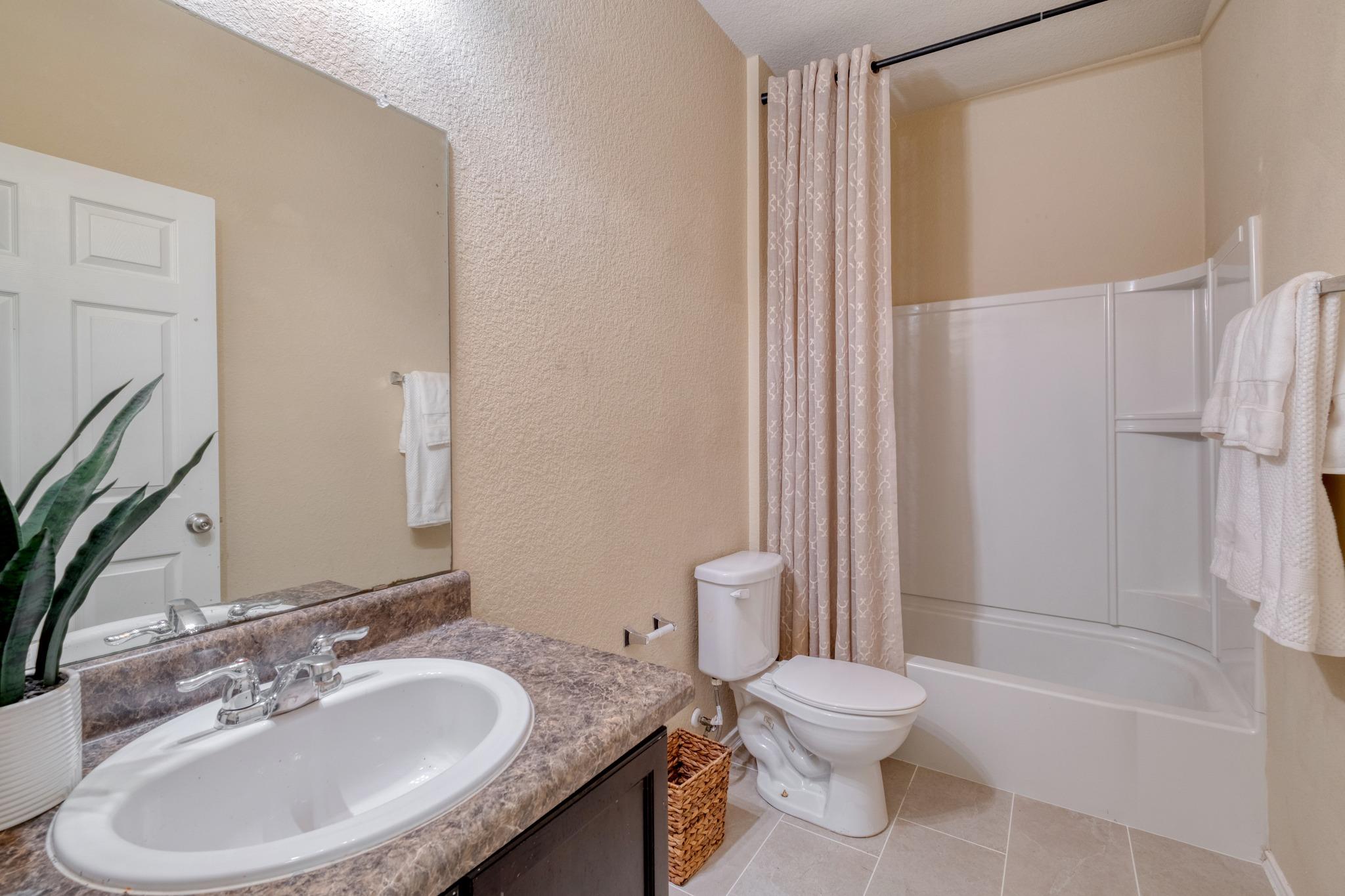 5704 Levenwood Lane Austin TX 78724