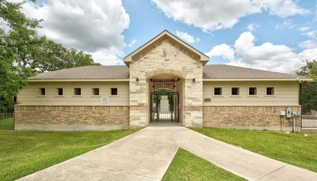 5704 Levenwood Lane Austin TX 78724