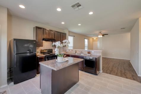5704 Levenwood Lane Austin TX 78724