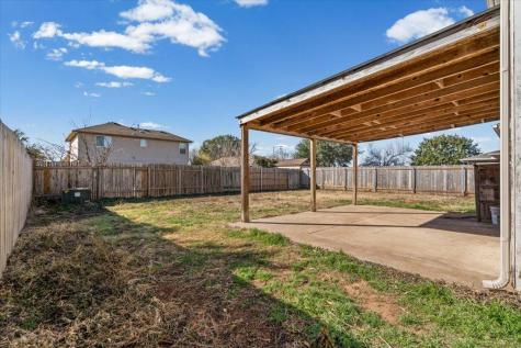 617 Carole Cove Bastrop TX 78602