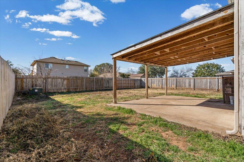 617 Carole Cove Bastrop TX 78602