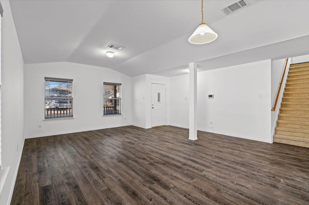 617 Carole Cove Bastrop TX 78602