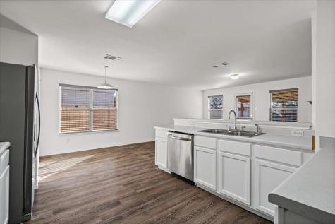 617 Carole Cove Bastrop TX 78602