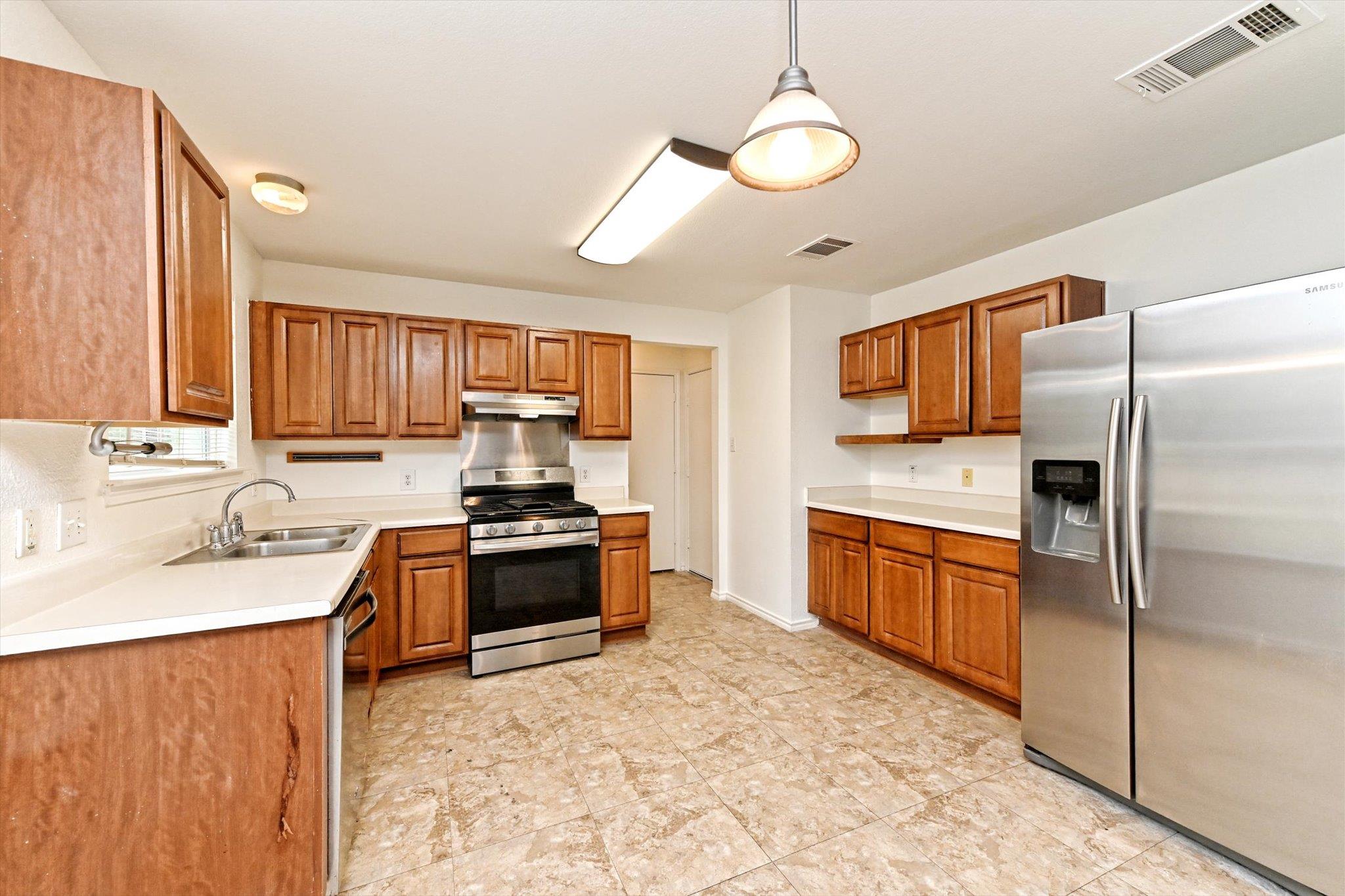 113 Sawgrass Circle Kyle TX 78640