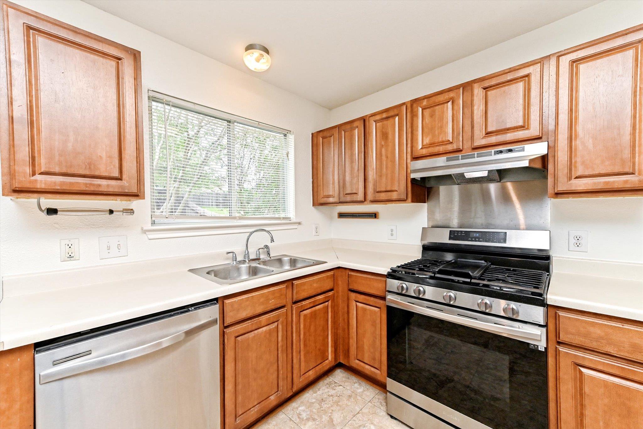 113 Sawgrass Circle Kyle TX 78640