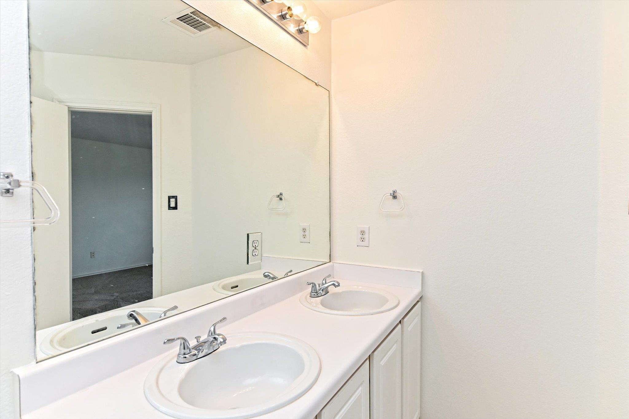 113 Sawgrass Circle Kyle TX 78640