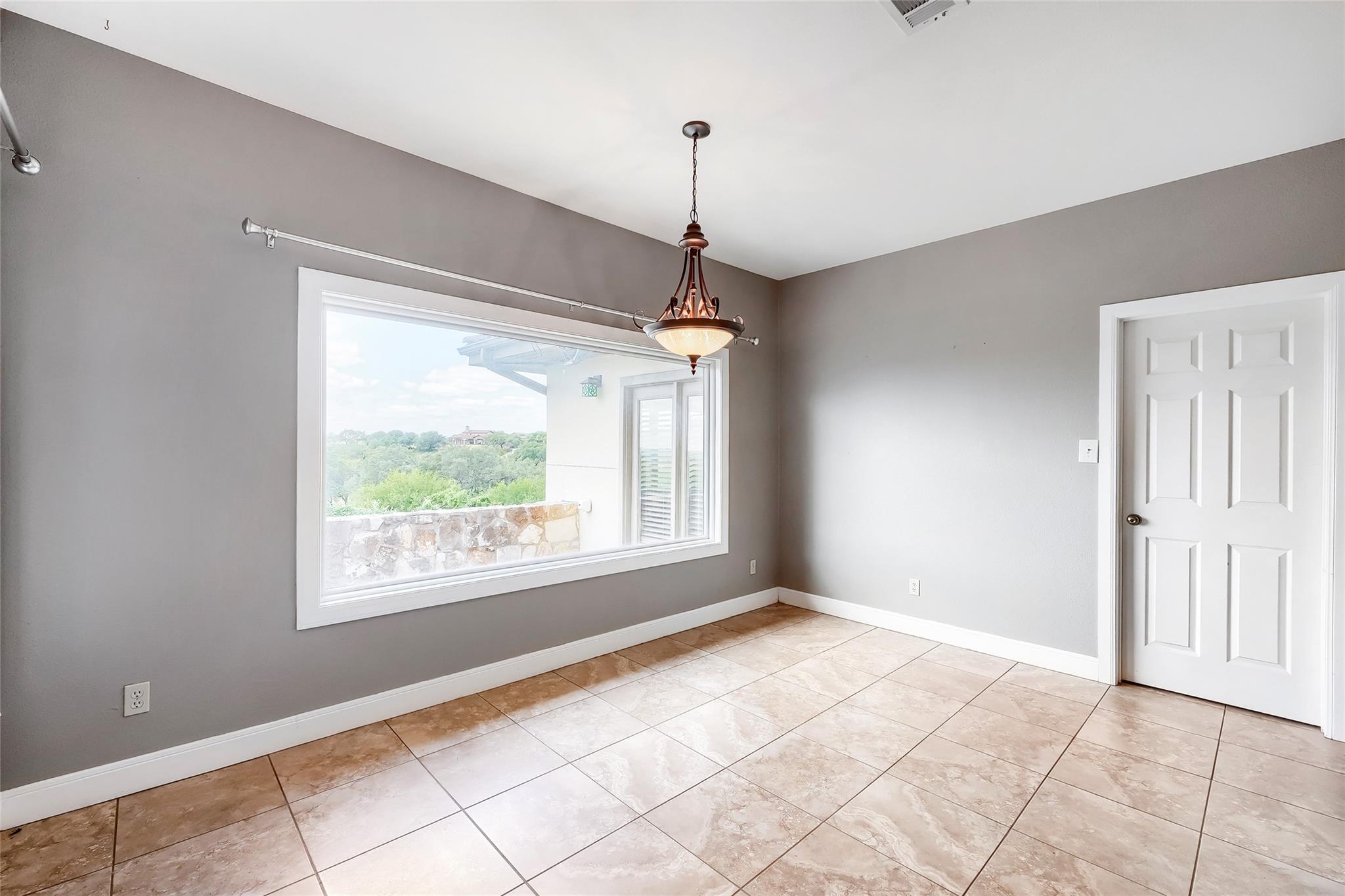 1607 Clubhouse Hill Drive Spicewood TX 78669