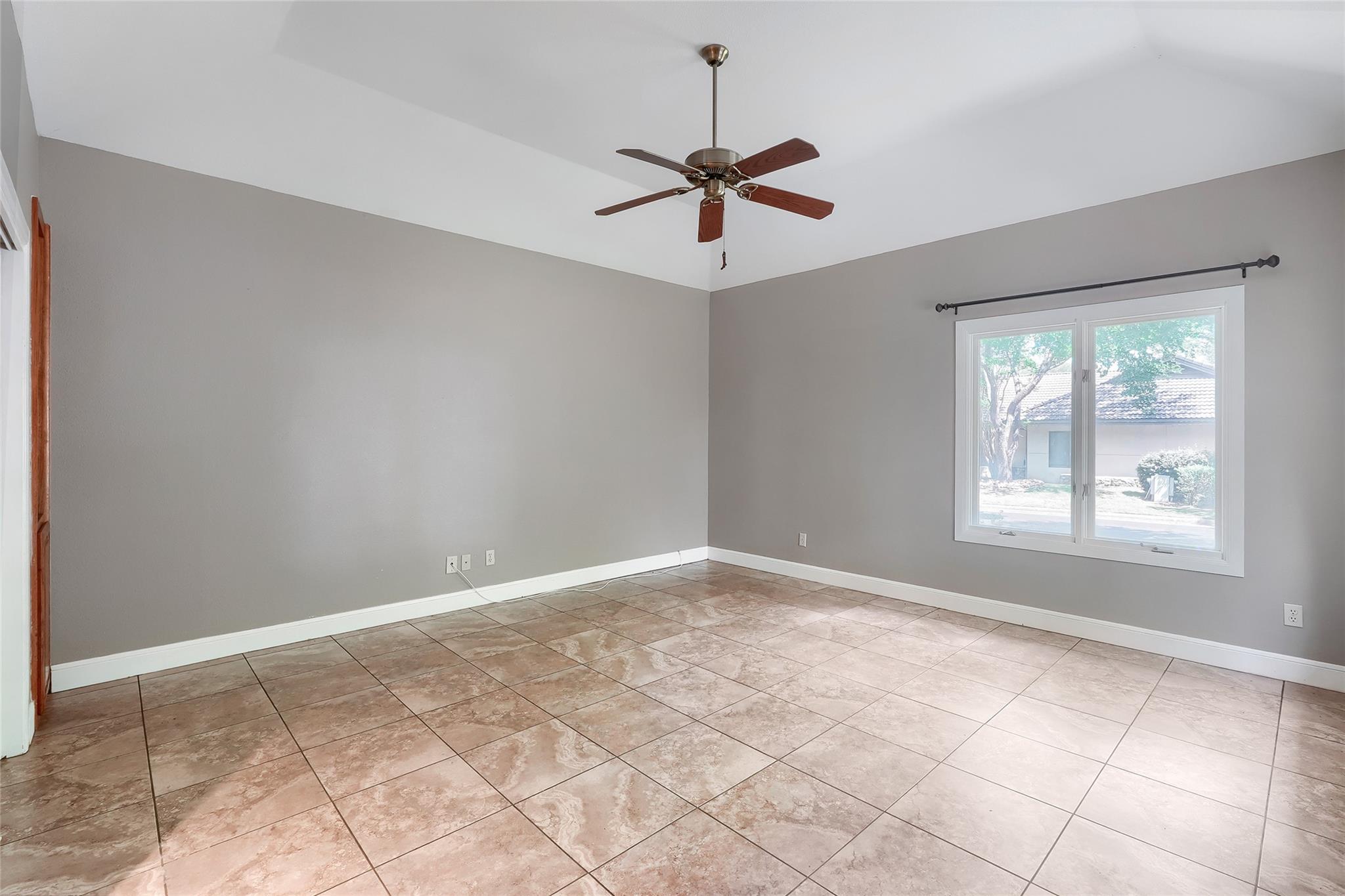 1607 Clubhouse Hill Drive Spicewood TX 78669